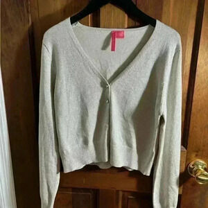 Charlotte sweater size XL